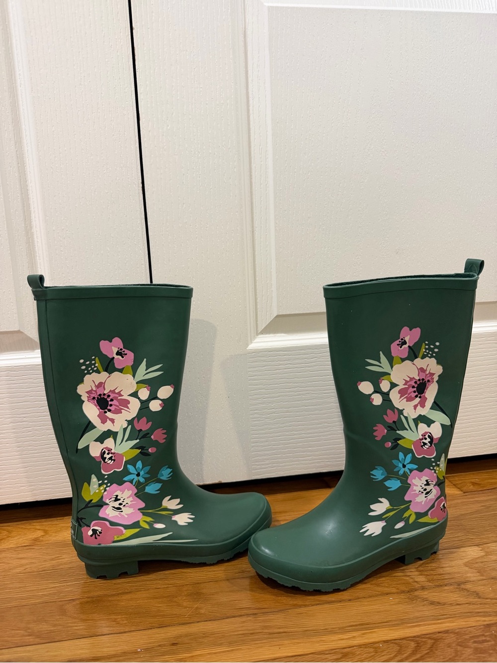Magellan Outdoors Dark Green Floral Rain Boots
